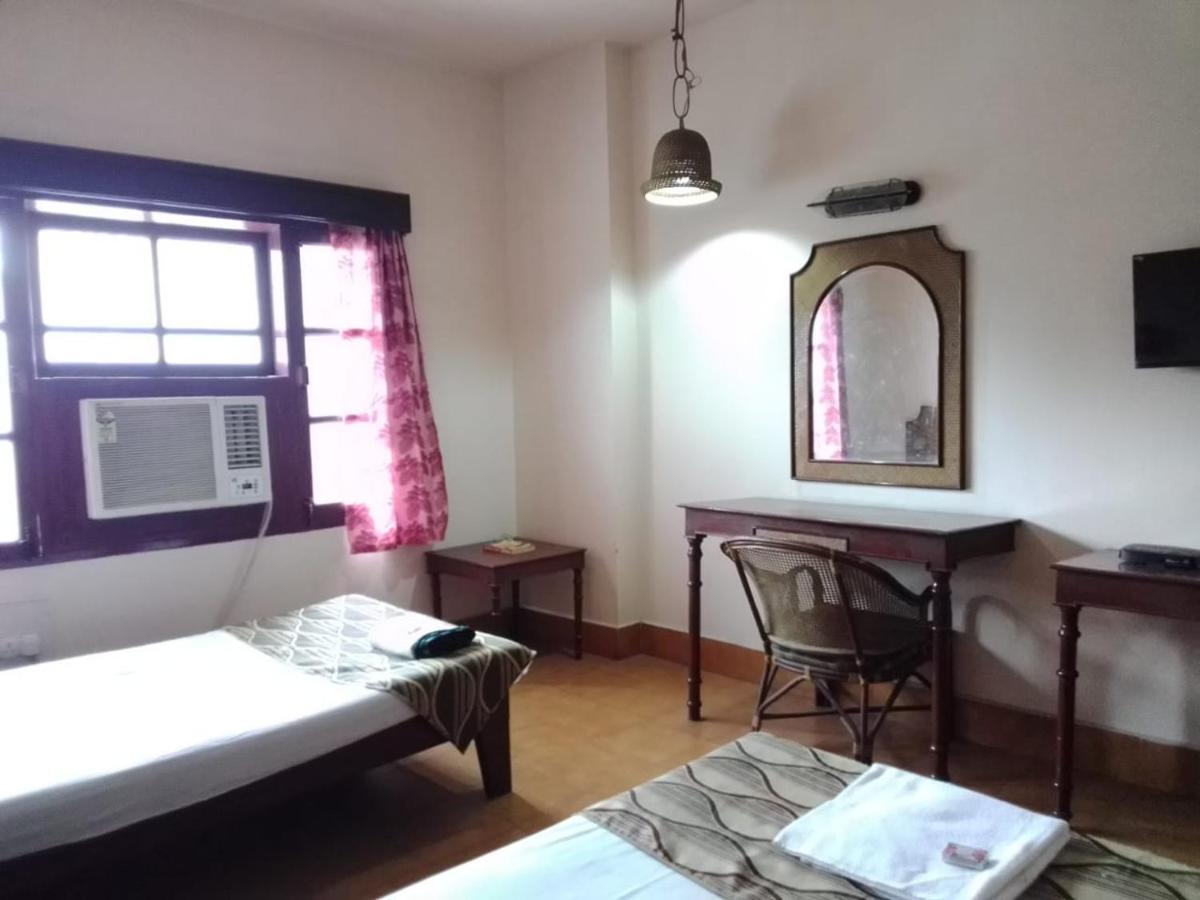 Hotel Indsurya Dibrugarh Kültér fotó