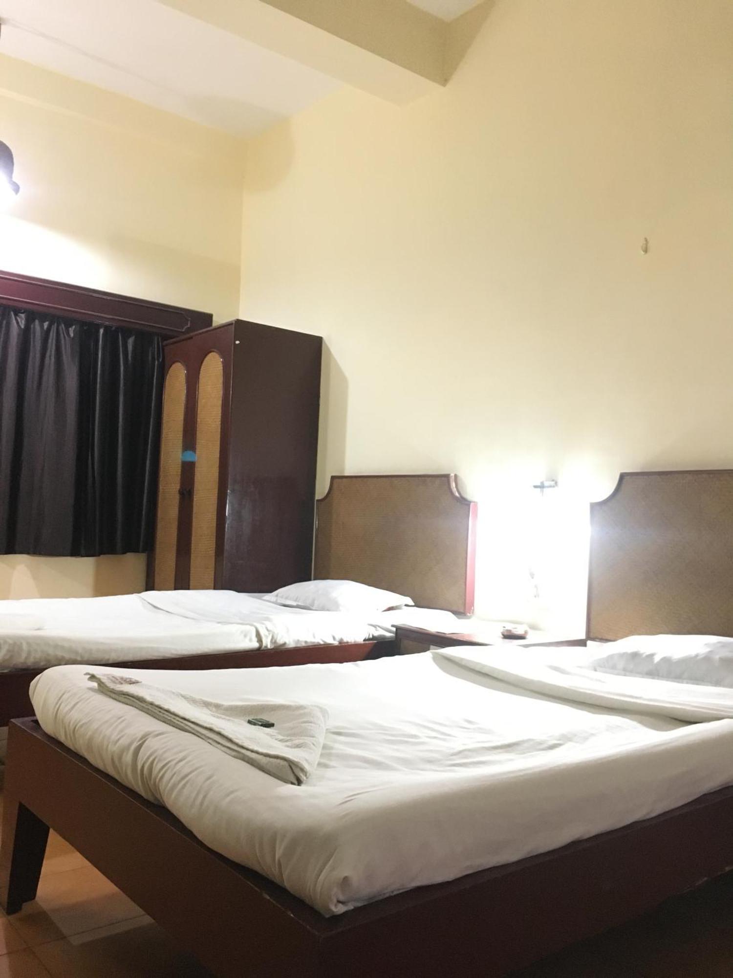 Hotel Indsurya Dibrugarh Kültér fotó